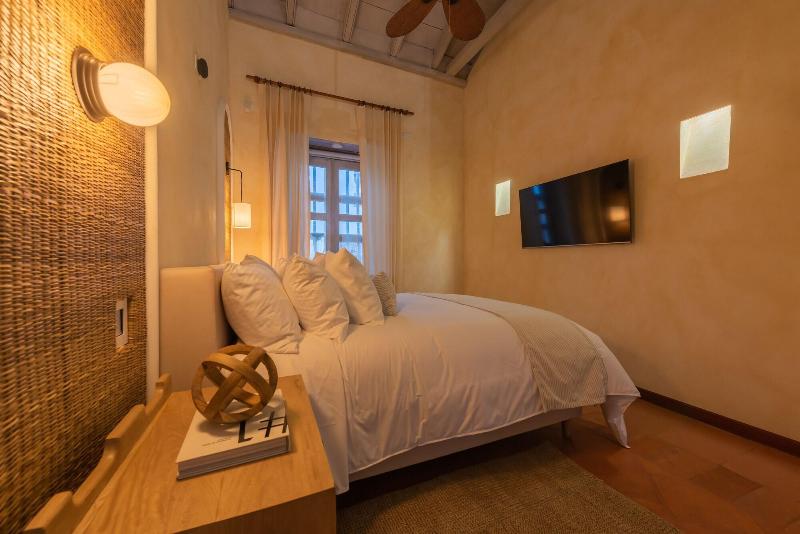 Moet Casa Heredia image