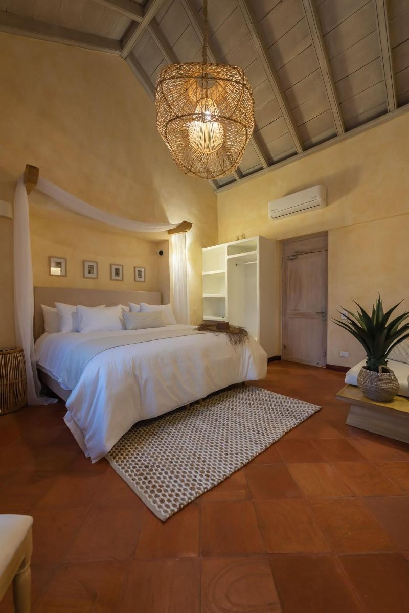 Moet Casa Heredia image