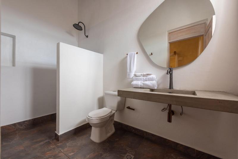 Moet Casa Heredia image