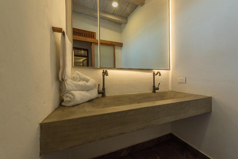 Moet Casa Heredia image