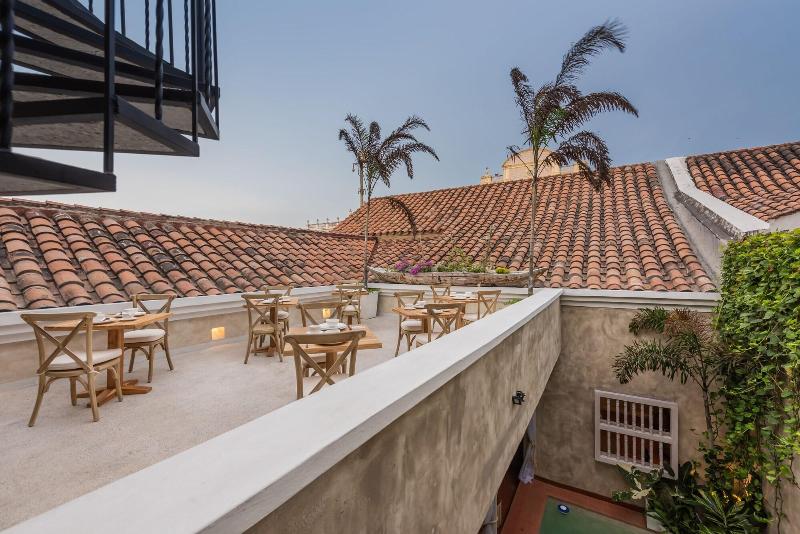 Moet Casa Heredia image