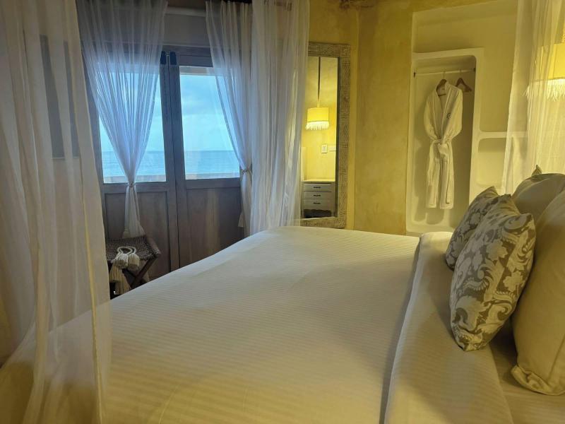 Moet Casa Heredia image