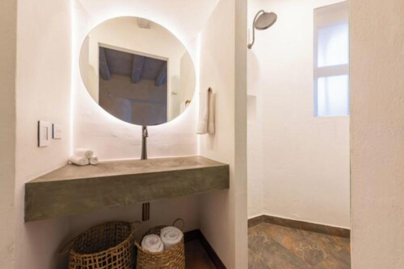 Moet Casa Heredia image