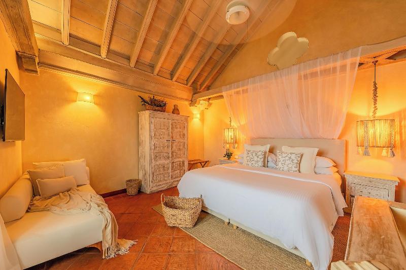 Moet Casa Heredia image