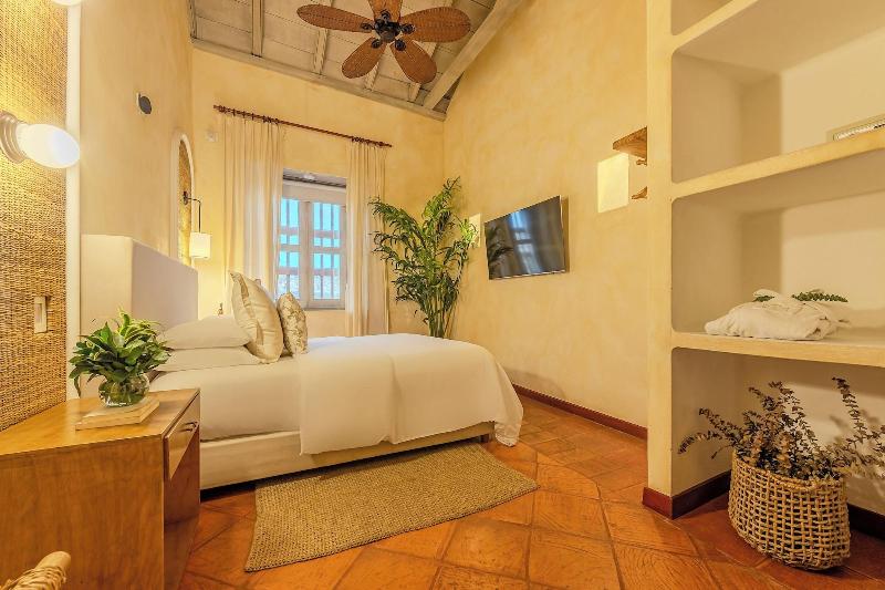 Moet Casa Heredia image