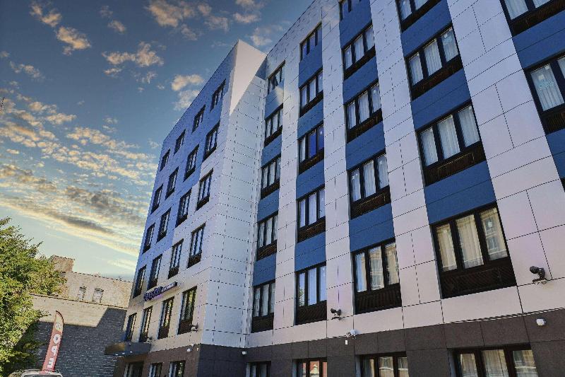 Days Inn by Wyndham Bronx Near Botanical Garden image