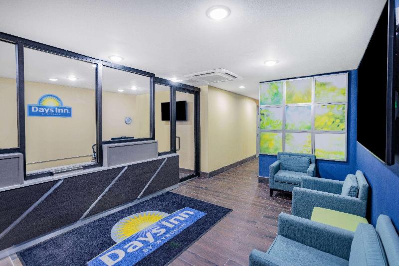 Days Inn by Wyndham Bronx Near Botanical Garden image