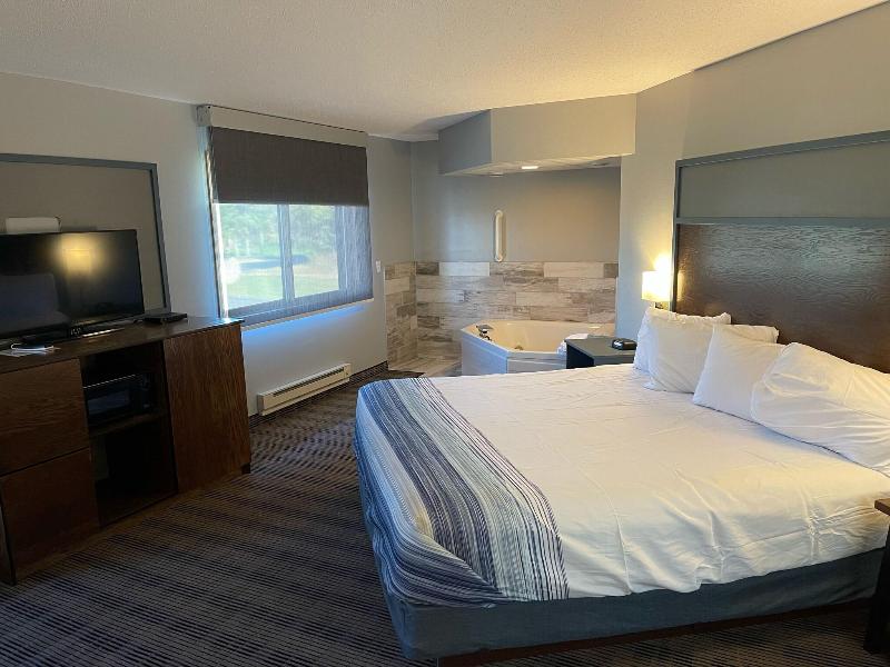 Americinn By Wyndham Ladysmith image