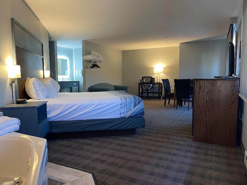 Americinn By Wyndham Ladysmith image