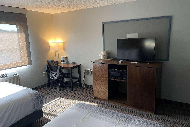 Americinn By Wyndham Ladysmith image