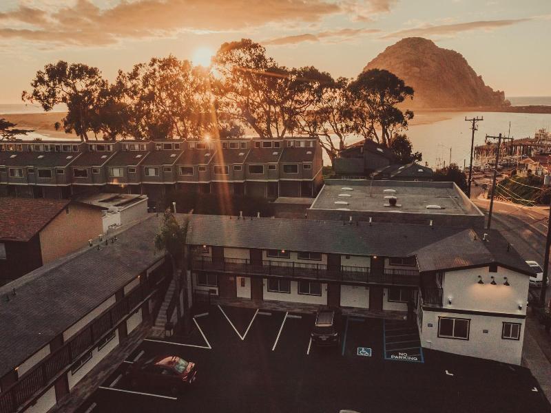 Blufftop Inn & Suites - Wharf/Restaurant District