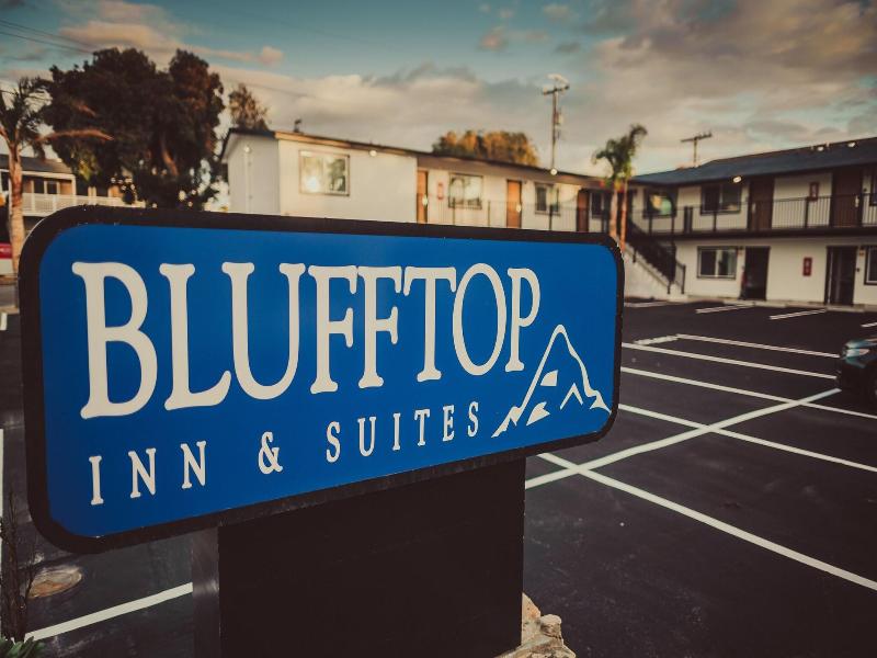 Blufftop Inn & Suites - Wharf/Restaurant District