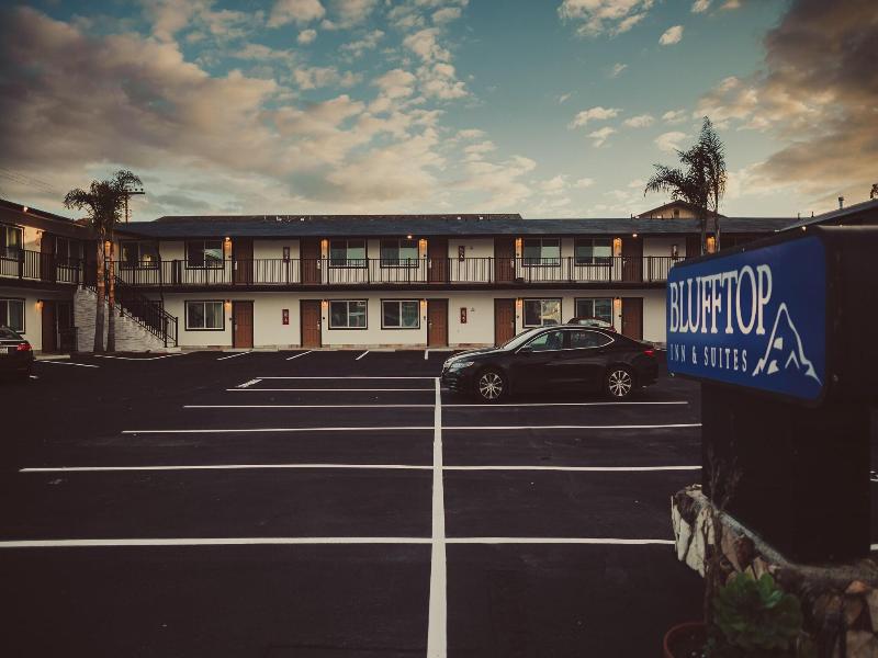 Blufftop Inn & Suites - Wharf/Restaurant District