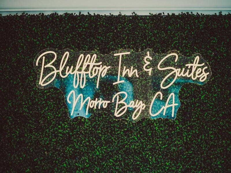 Blufftop Inn & Suites - Wharf/Restaurant District