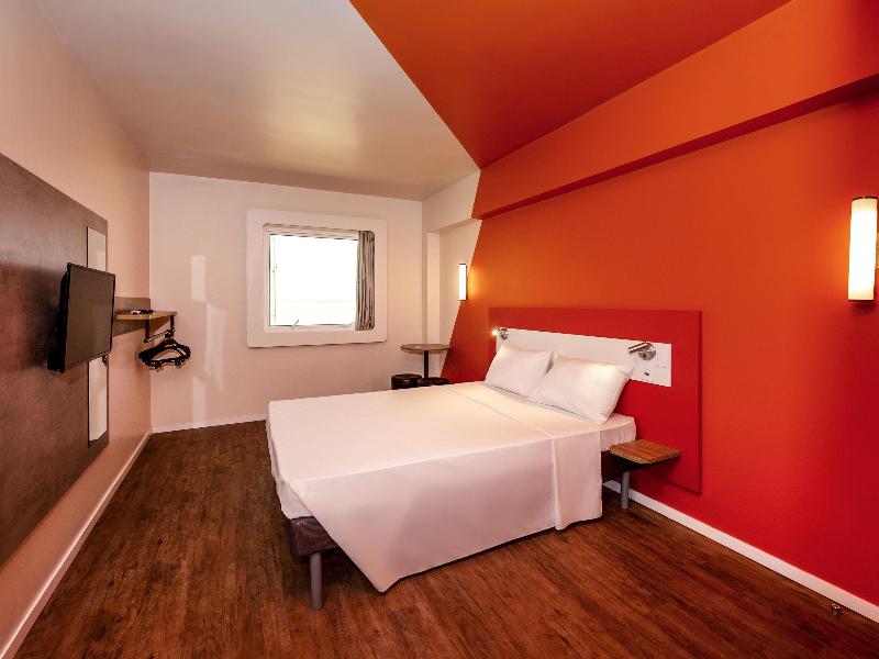 Ibis Budget Recife Jaboatao image