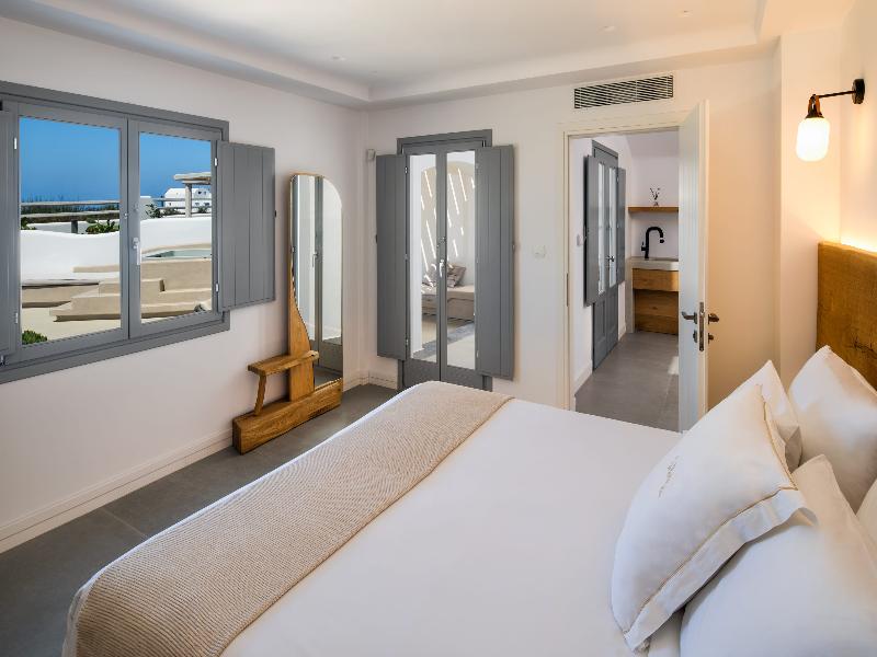 SUITE SUPERIOR ONE BEDROOM — photo 7