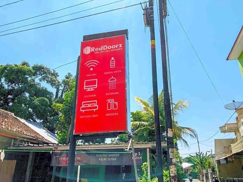 Reddoorz Near Lippo Mall Yogyakarta image