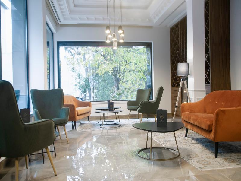 H41 Luxury Suites image