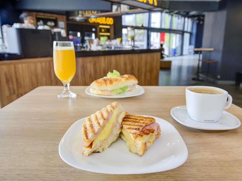 ibis budget Rio de Janeiro Nova America image