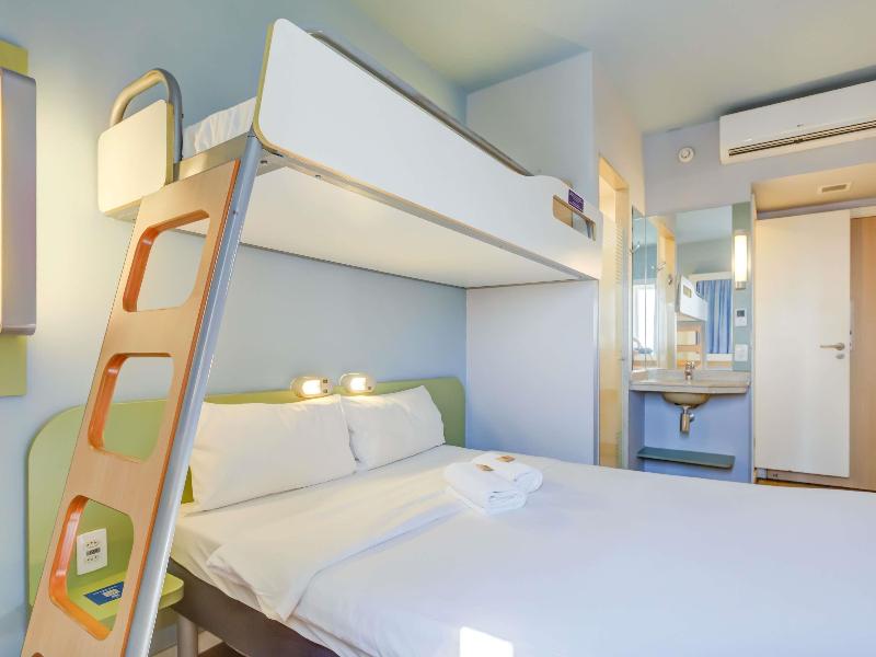 ibis budget Rio de Janeiro Nova America image