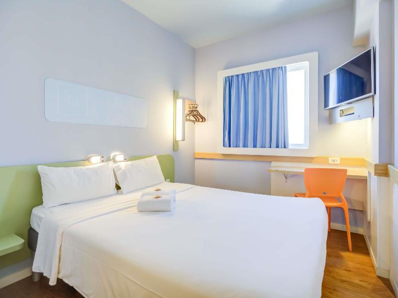 ibis budget Rio de Janeiro Nova America image