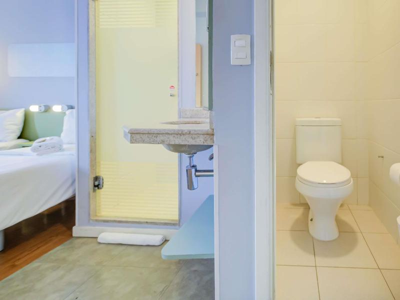 ibis budget Rio de Janeiro Nova America image