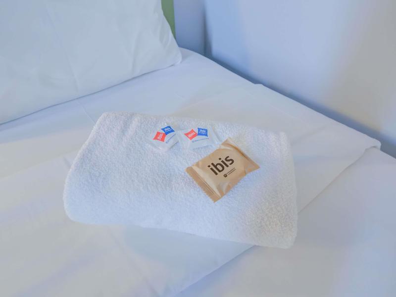 ibis budget Rio de Janeiro Nova America image
