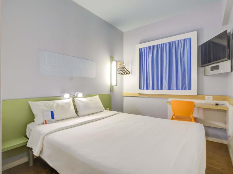 ibis budget Rio de Janeiro Nova America image