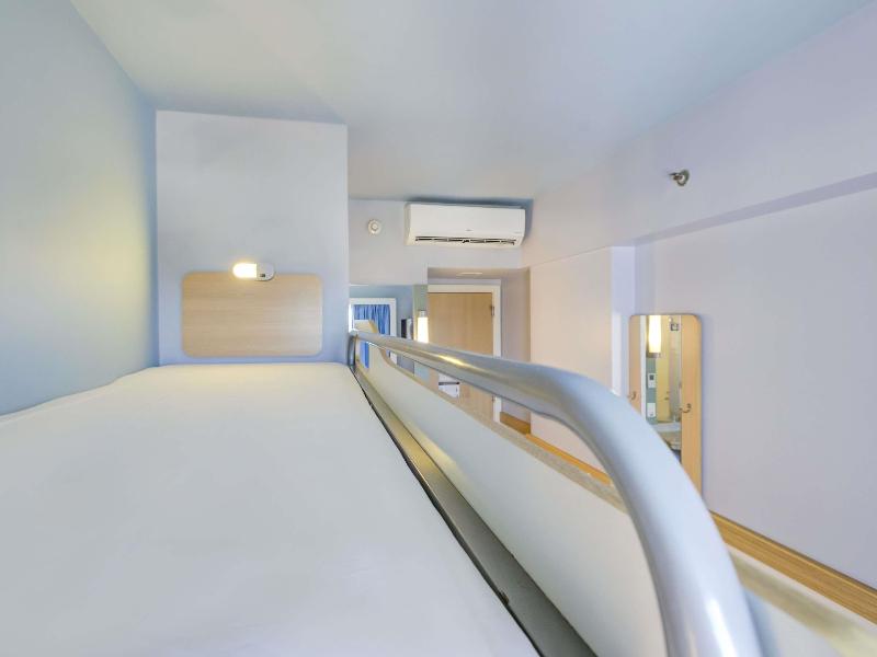 ibis budget Rio de Janeiro Nova America image