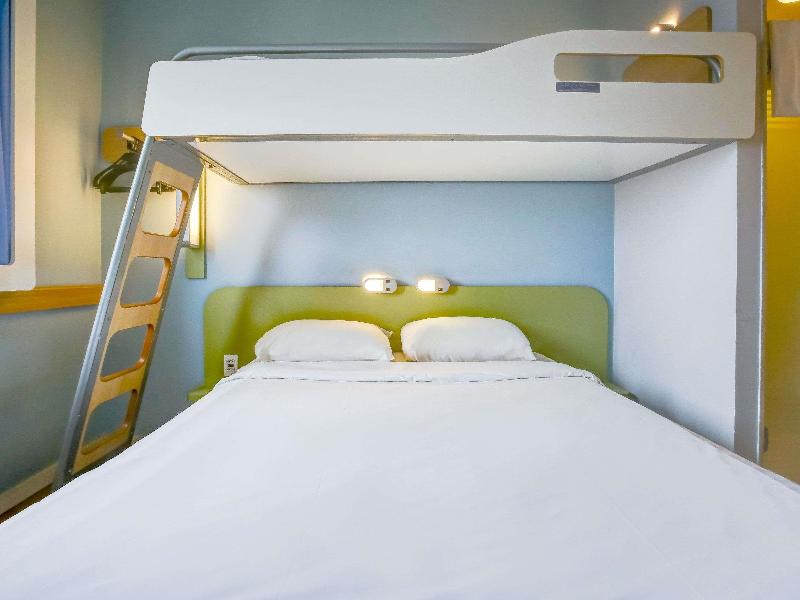 ibis budget Rio de Janeiro Nova America image