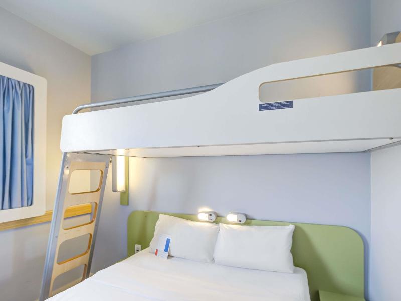 ibis budget Rio de Janeiro Nova America image
