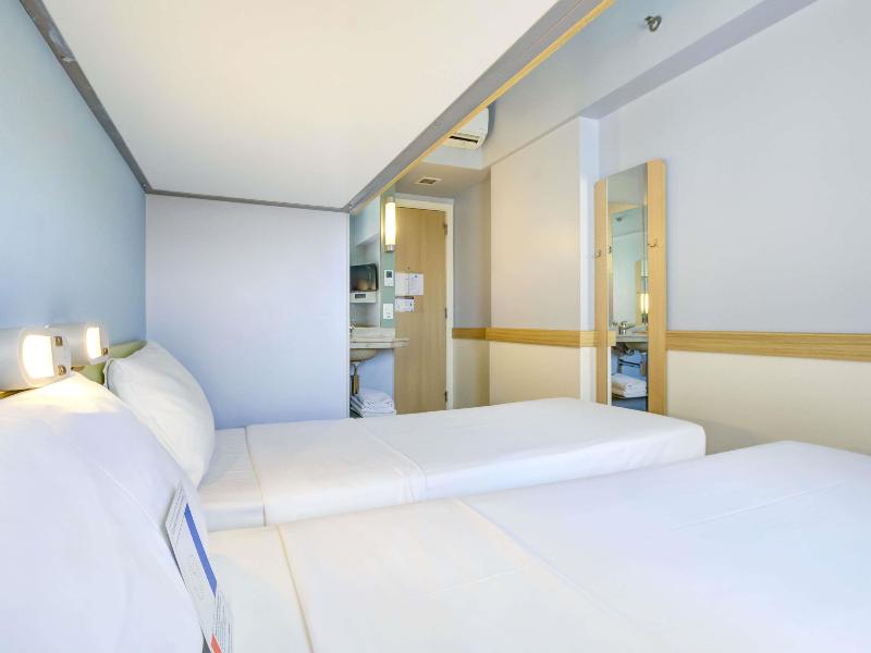ibis budget Rio de Janeiro Nova America image