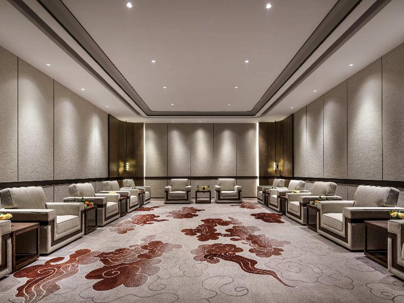 Pullman Huai'an Falcon image