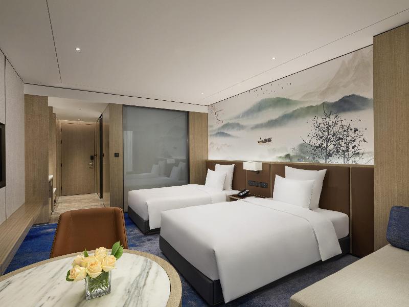 Pullman Huai'an Falcon image