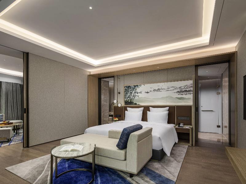 Pullman Huai'an Falcon image