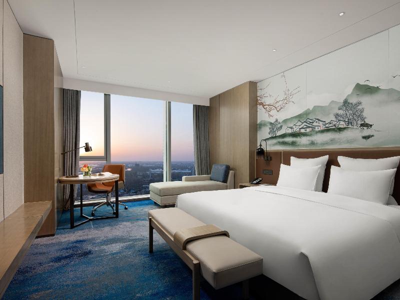 Pullman Huai'an Falcon image