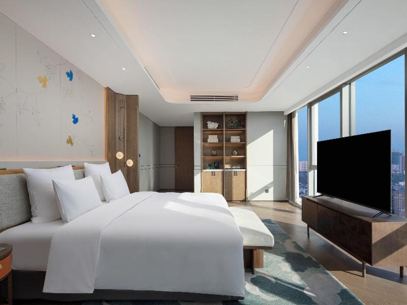 Pullman Huai'an Falcon image