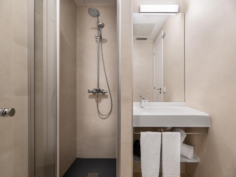 Apartamentos Suites The Way image