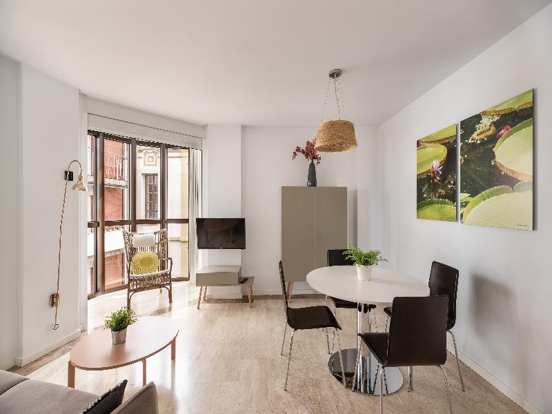 Apartamentos Suites The Way image