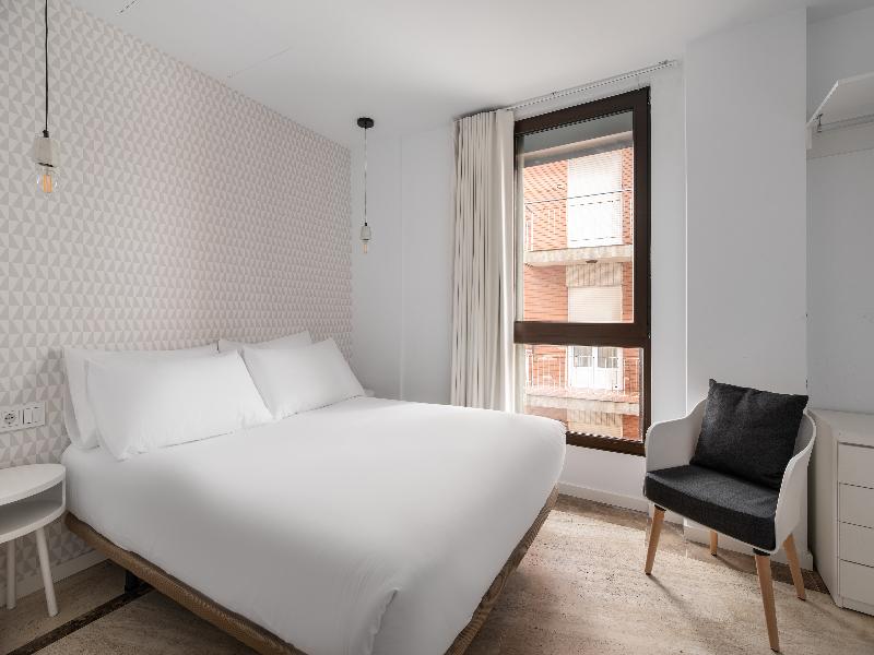 Apartamentos Suites The Way image