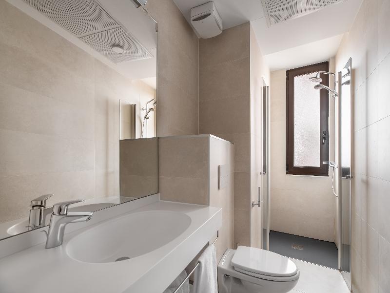 Apartamentos Suites The Way image