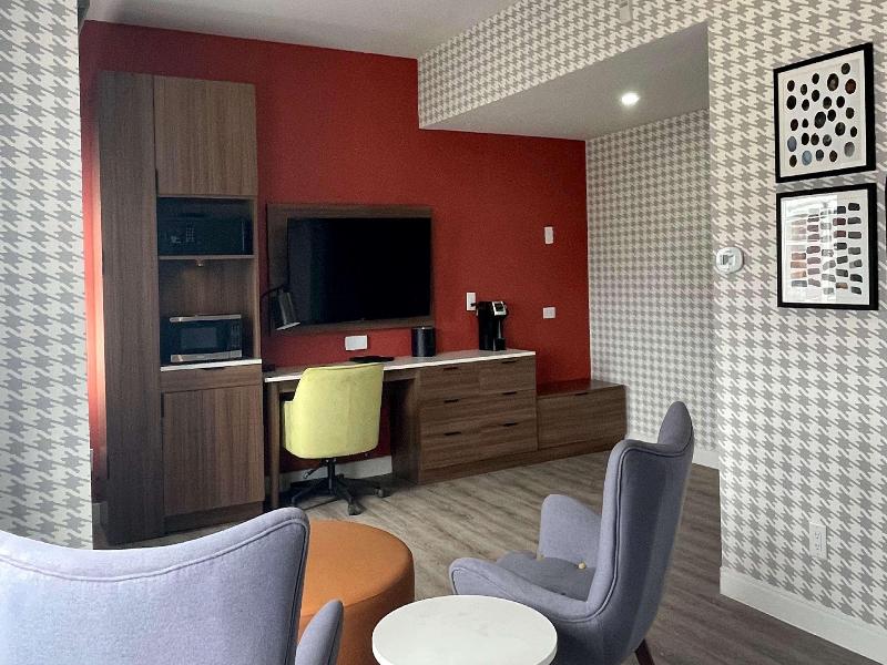 Quality Inn & Suites Thunder Bay Downtown image