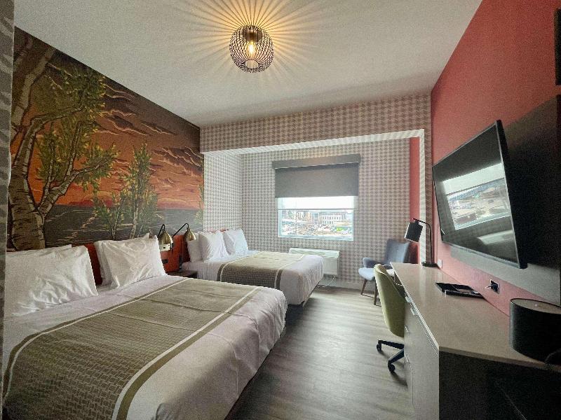 Quality Inn & Suites Thunder Bay Downtown image
