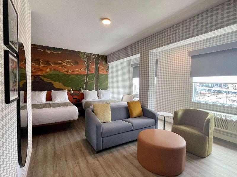 Quality Inn & Suites Thunder Bay Downtown image