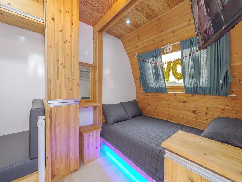 Goseong Jjun Camping Pension