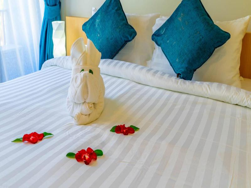 Golden Paradise Hotel image
