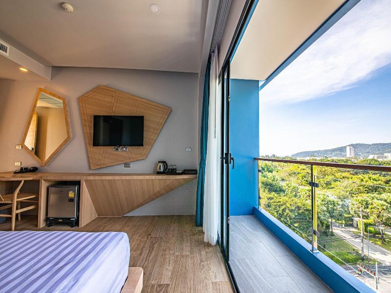 Golden Paradise Hotel image