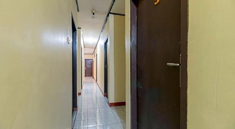 Reddoorz Near Pondok Indah Water Park image