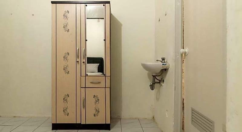 Reddoorz Near Pondok Indah Water Park image