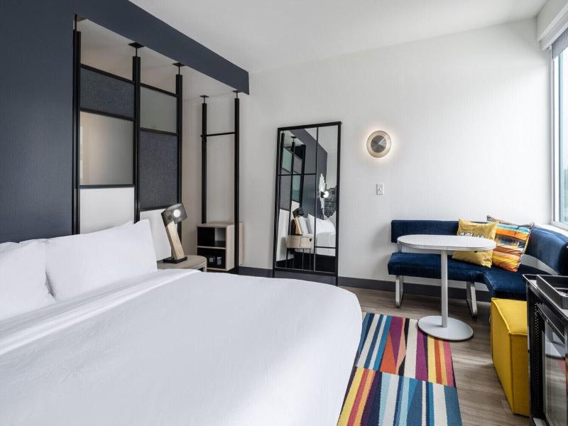 Aloft Dallas Arlington image